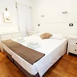 Domus Ester 3* רומא