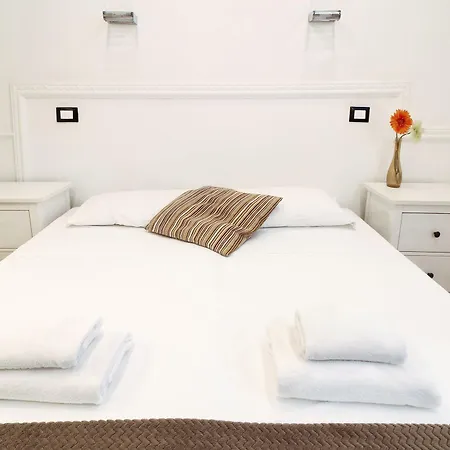 多莫斯伊司特酒店