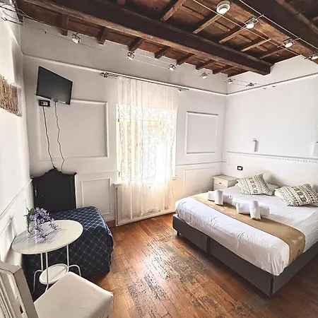 招待所 多莫斯伊司特酒店 3*