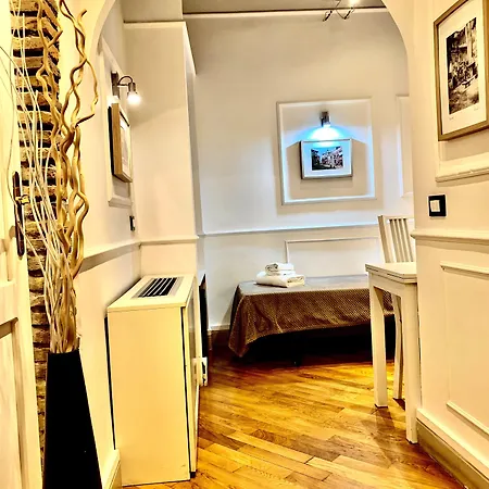 多莫斯伊司特酒店 3*