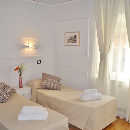 Domus Ester Konukevi Roma