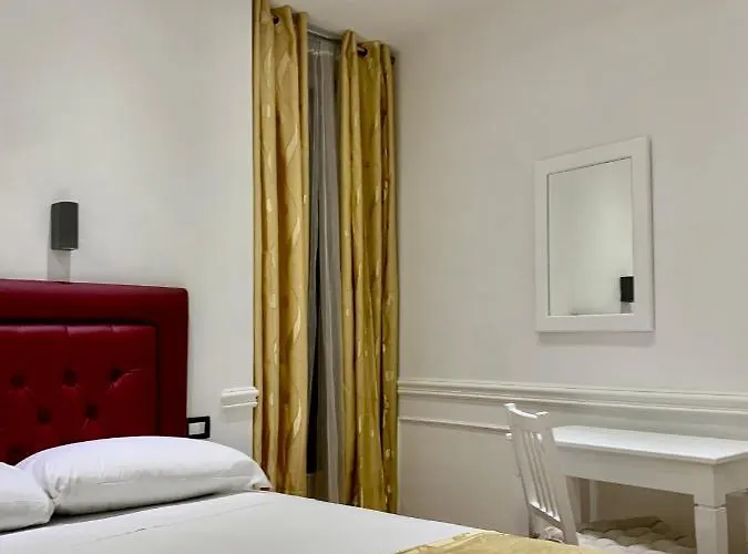 Guest house Domus Ester 3*