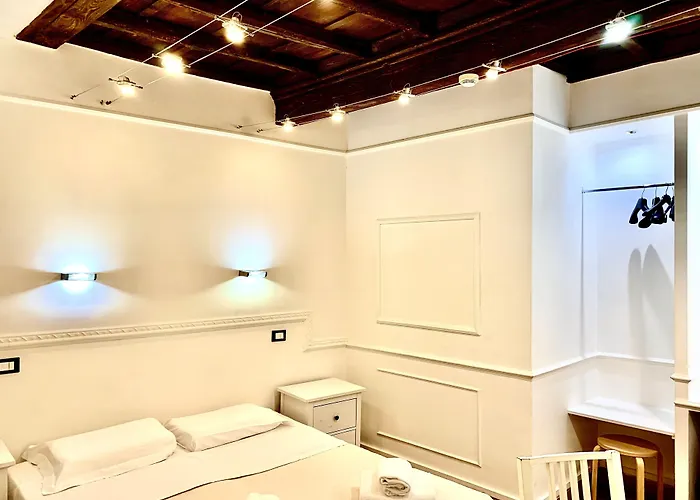 Domus Ester Guest house 3*