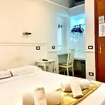 Domus Ester Πανσιόν
