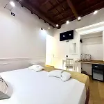 Domus Ester Πανσιόν
