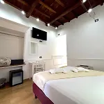 Domus Ester Πανσιόν