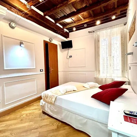 Domus Ester 3*
