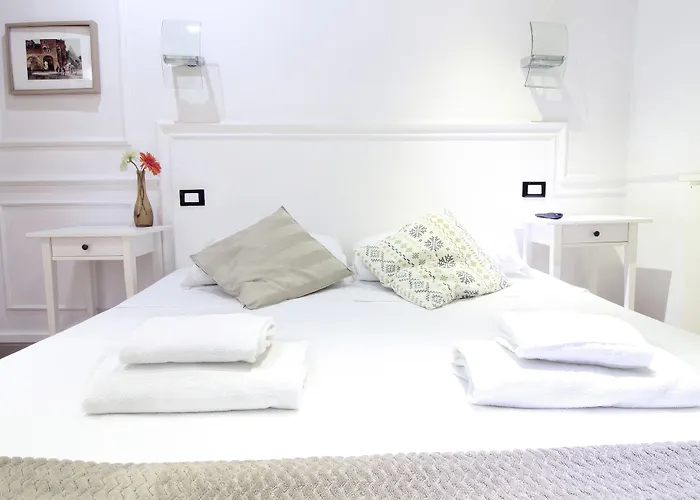 Guest house Domus Ester 3*